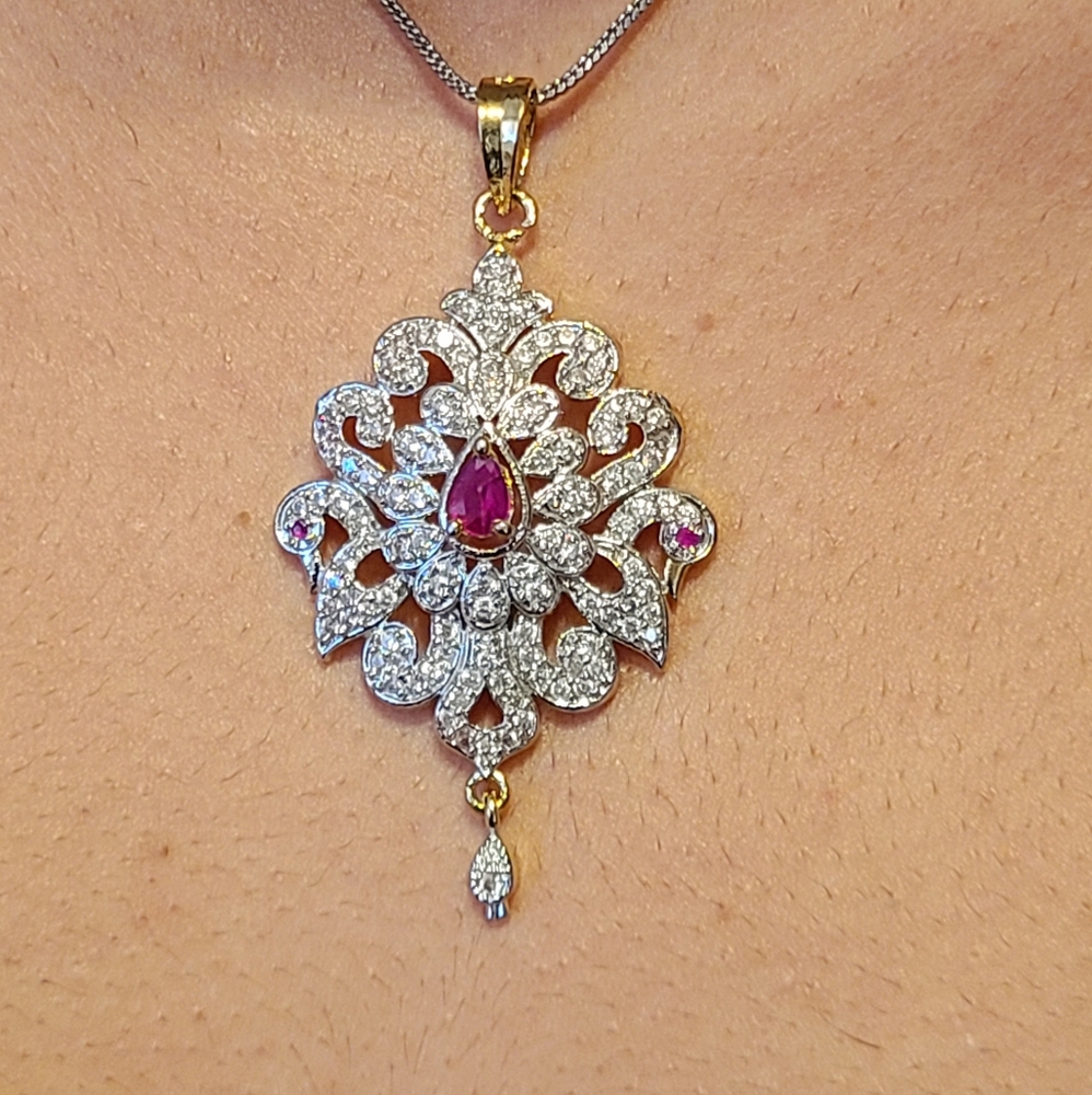Women chain necklace with earings